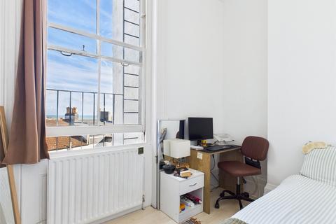 2 bedroom apartment to rent, Buckingham Road, Brighton, BN1