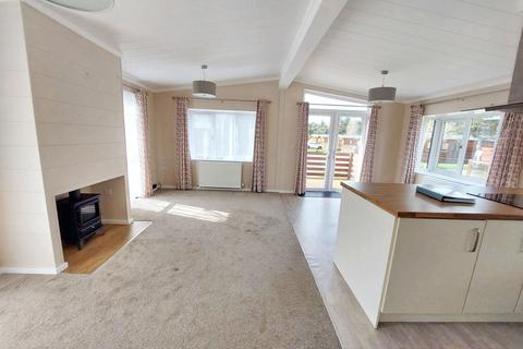 2 bedroom park home for sale, Woodland Drive, Felton, Morpeth, Northumberland, NE65 9QH