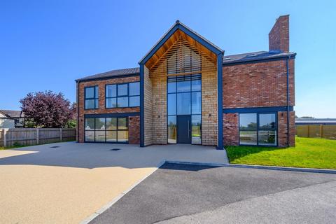 5 bedroom detached house for sale, The Paddocks, Plumley Moor Road, Plumley