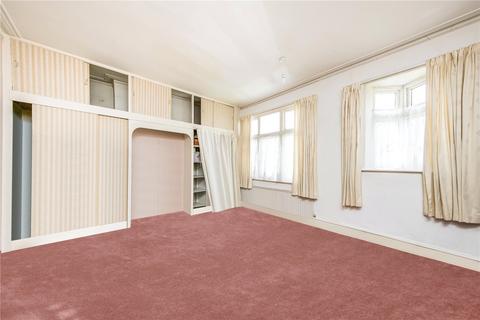 42 Howard Road, New Malden, KT3 4EA
