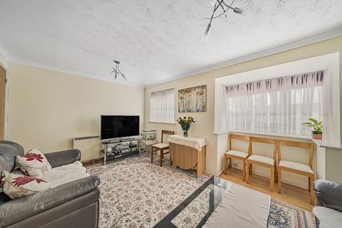 2 bedroom flat for sale, Oban Court, Pentand Avenue, Edgware, Greater London. HA8 8LB