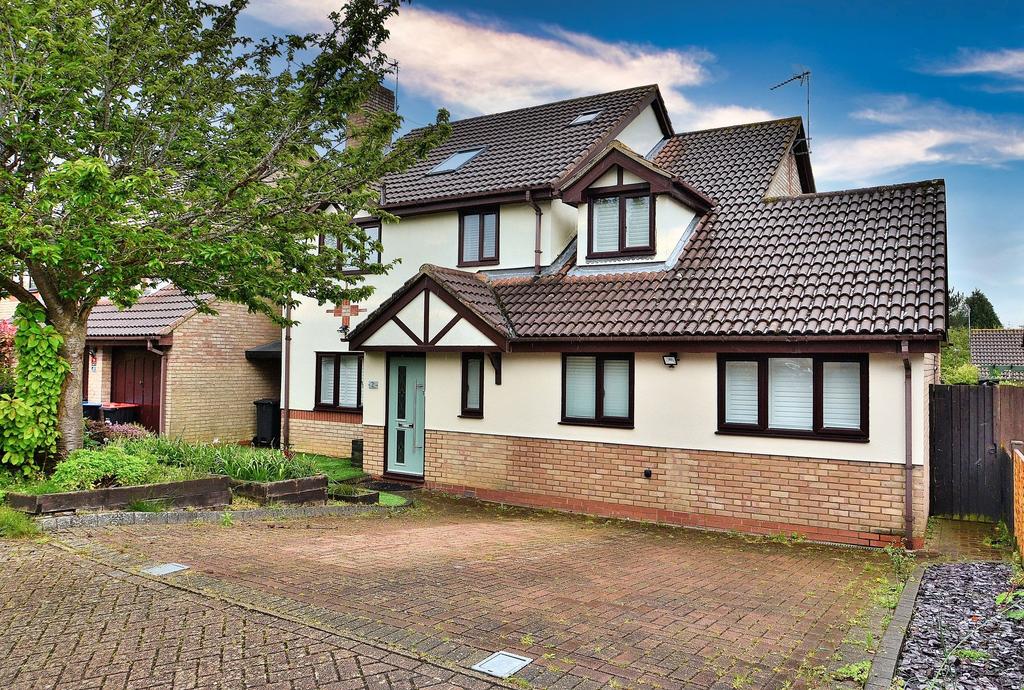 Emerson Valley, Milton Keynes MK4 5 bed detached house for sale £700,000
