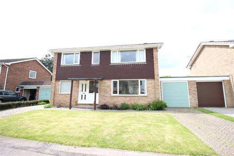 4 bedroom detached house for sale, Court Barn Close, Lee-On-The-Solent, Hampshire, PO13