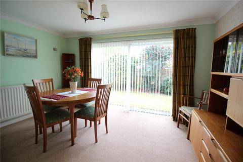 4 bedroom detached house for sale, Court Barn Close, Lee-On-The-Solent, Hampshire, PO13