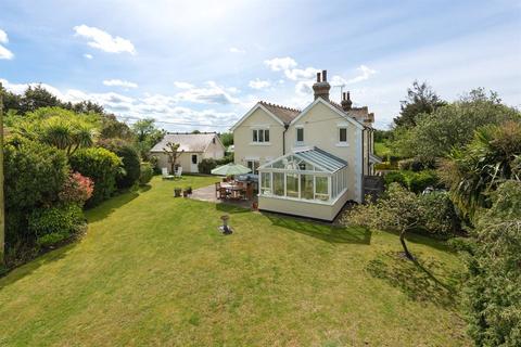 4 bedroom detached house for sale, Highstead, Canterbury