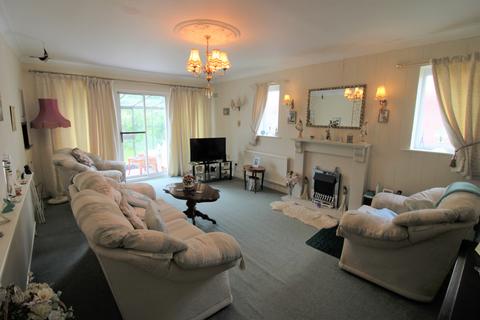 296 Blackpool Old Road, Poulton-le-fylde, FY6 7QY