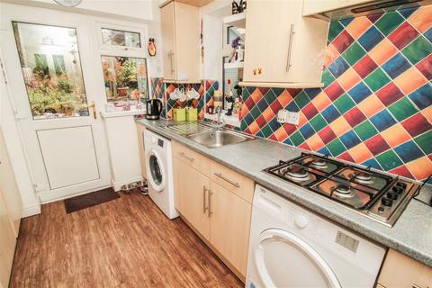 3 bedroom semi-detached house for sale, Avon Way, Portishead BS20
