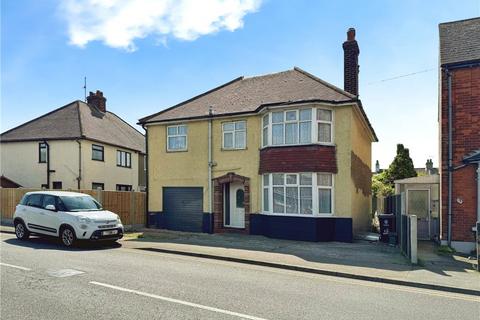 4 bedroom detached house for sale, Olivers Road, Clacton-on-Sea, Essex