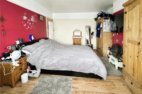 4 bedroom detached house for sale, Olivers Road, Clacton-on-Sea, Essex