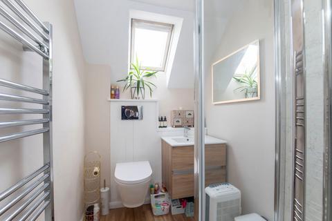 47 Cutsdean Close, Bishops Cleeve, Cheltenham, GL52 8UT