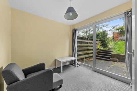 3 bedroom house to rent, Brownlow Road, Croydon, CR0