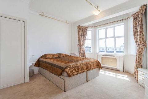 2 bedroom flat to rent, Wellington Road, London NW8