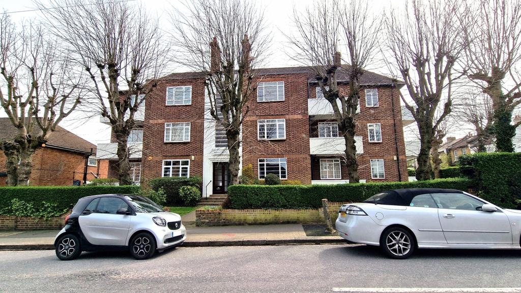 2 Bedroom Flat in Muswell Hill