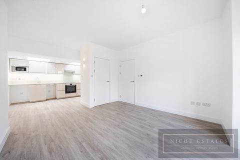 3 bedroom bungalow to rent, Torrington Park, North Finchley, London, N12 - SEE 3D VIRTUAL TOUR!