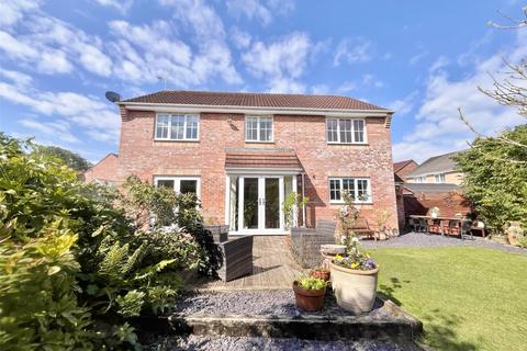 5 bedroom detached house for sale, Field Place, Verwood, Dorset, BH31