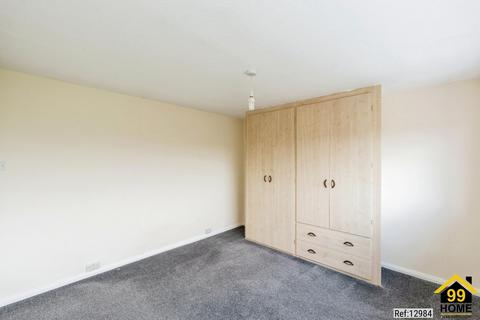 3 bedroom semi-detached house to rent, Maple Crescent, Penketh, Warrington, Cheshire, WA5