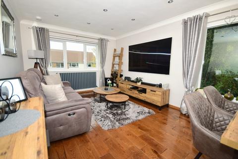 1 bedroom apartment to rent, Kirkby Close Boxgrove PO18