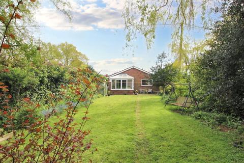 2 bedroom bungalow for sale, Cawstons Meadow, Poringland, Norwich, Norfolk, NR14
