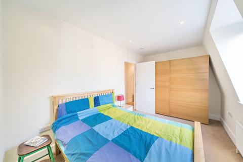 2 bedroom flat for sale, Leigham Avenue, Streatham