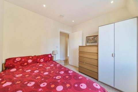 2 bedroom flat for sale, Leigham Avenue, Streatham