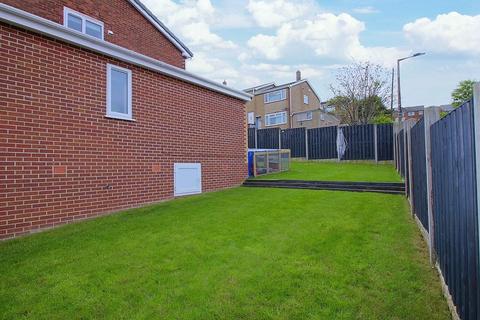 4 bedroom semi-detached house for sale, Chaffinch Avenue, Brinsworth, Rotherham