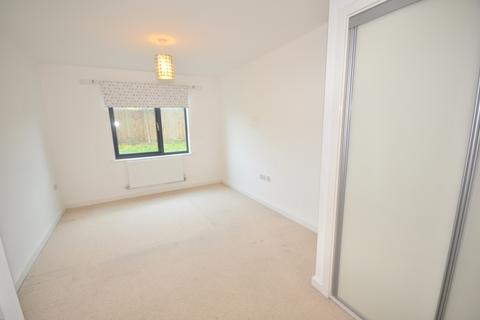 2 bedroom ground floor flat to rent, Rollason Way, Brentwood