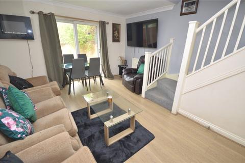 2 bedroom end of terrace house for sale, Villiers Close, Luton, Bedfordshire, LU4