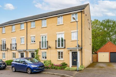 3 bedroom townhouse for sale, Marauder Road, Norwich