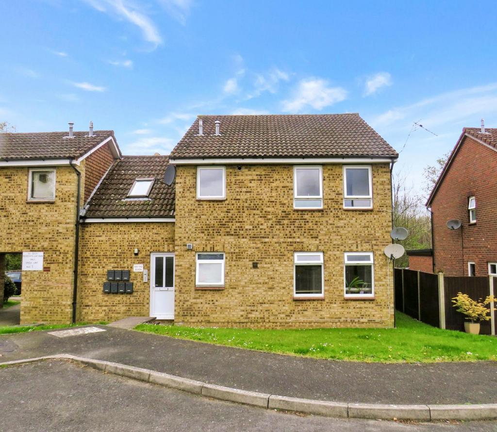 Linden Road, Coxheath, Kent, ME174RA Studio for sale £130,000