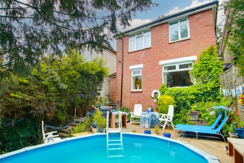 3 bedroom semi-detached house for sale, BITTERNE PARK! SWIMMING POOL! THREE BEDROOM EXTENDED DETACHED!