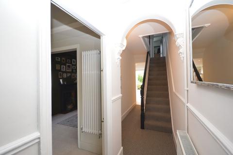 105 Chart Road, Folkestone, CT19 4EP