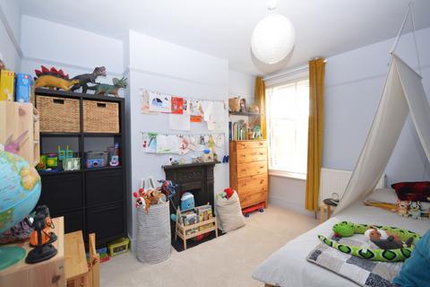 105 Chart Road, Folkestone, CT19 4EP