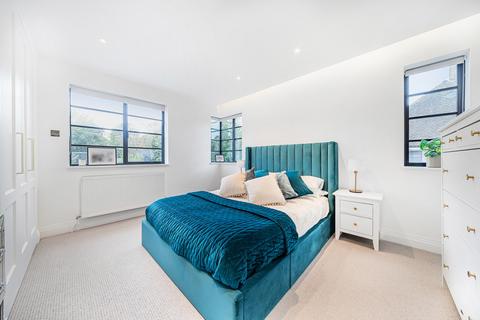48 Kings Orchard, London, SE9 5TJ