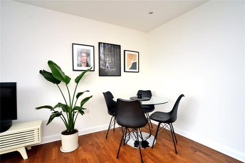 2 bedroom apartment for sale, Wingfield Court, Banstead, Surrey, SM7