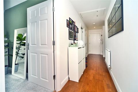56 Wingfield Court, Banstead, SM7 2GD