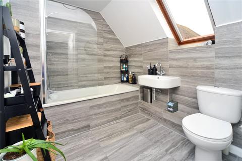 56 Wingfield Court, Banstead, SM7 2GD