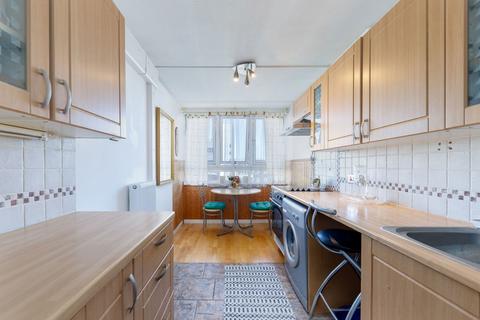 2 bedroom flat for sale, Strasburg Road, ., London, ., SW11 5JG