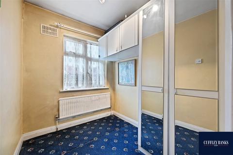 20 Carlyon Road, Wembley, HA0 1HN