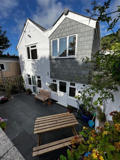 4 bedroom terraced house to rent, Vicarage Road, St. Agnes
