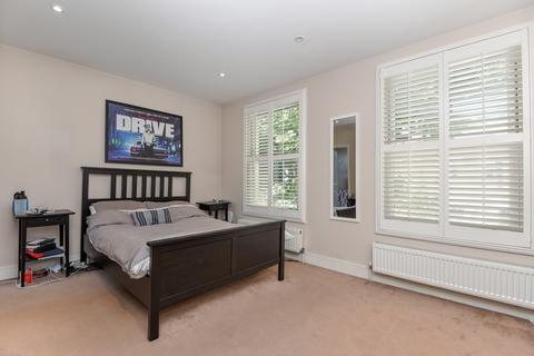 4 bedroom house to rent, Khyber Road Battersea SW11