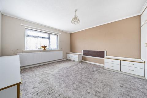 9 Bure Close, Bedford, MK41 7TX