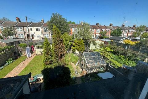 22 Allen Road, Beckenham, BR3 4NP