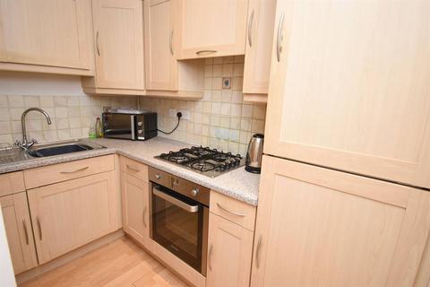 2 bedroom apartment for sale, Queens Road, Tankerton, Whitstable