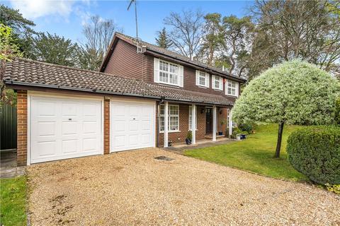 4 bedroom detached house for sale, Annandale Drive, Lower Bourne, Farnham