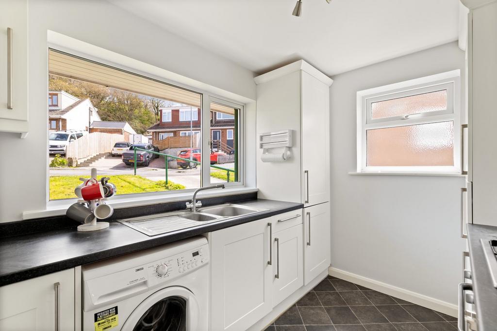 Valestone Close, Hythe, CT21 2 bed semidetached bungalow for sale £