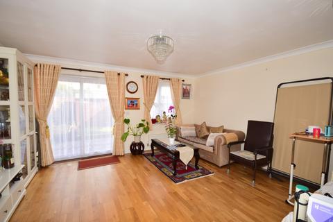 4 bedroom end of terrace house to rent, Kirpal Road Portsmouth PO3
