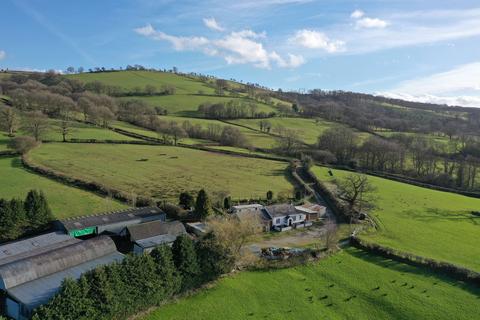 2 bedroom detached house for sale, Llandovery, Carmarthenshire.