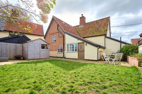 4 bedroom detached house for sale, Withersdale Street, Harleston IP20