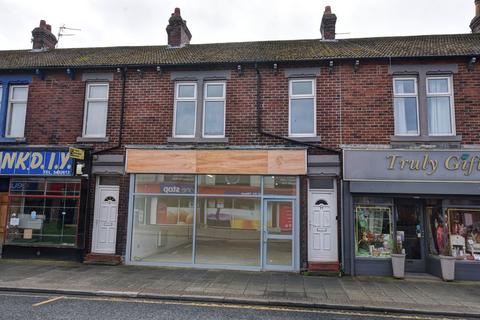 Retail property (high street) to rent, Sea Road Fulwell