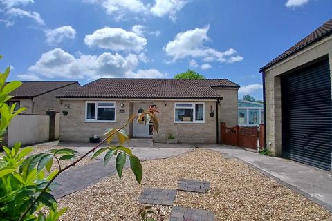 3 bedroom bungalow for sale, Charlton Road, Shepton Mallet, BA4